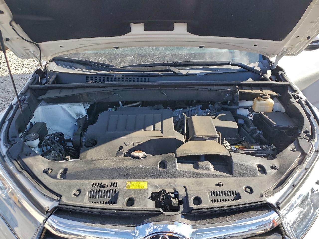 TOYOTA HIGHLANDER LE