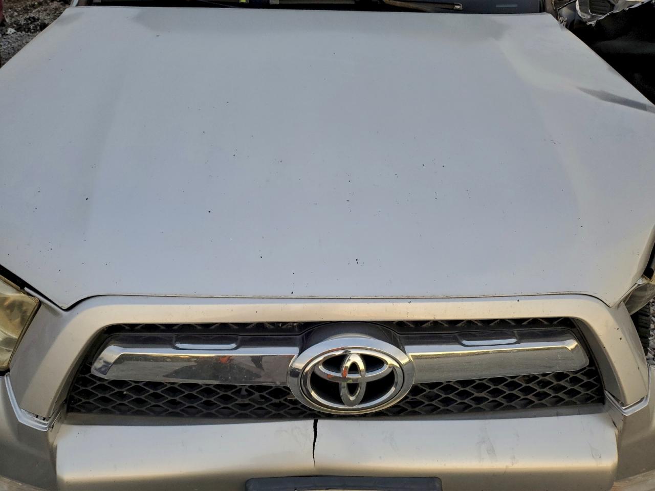 TOYOTA 4RUNNER SR5