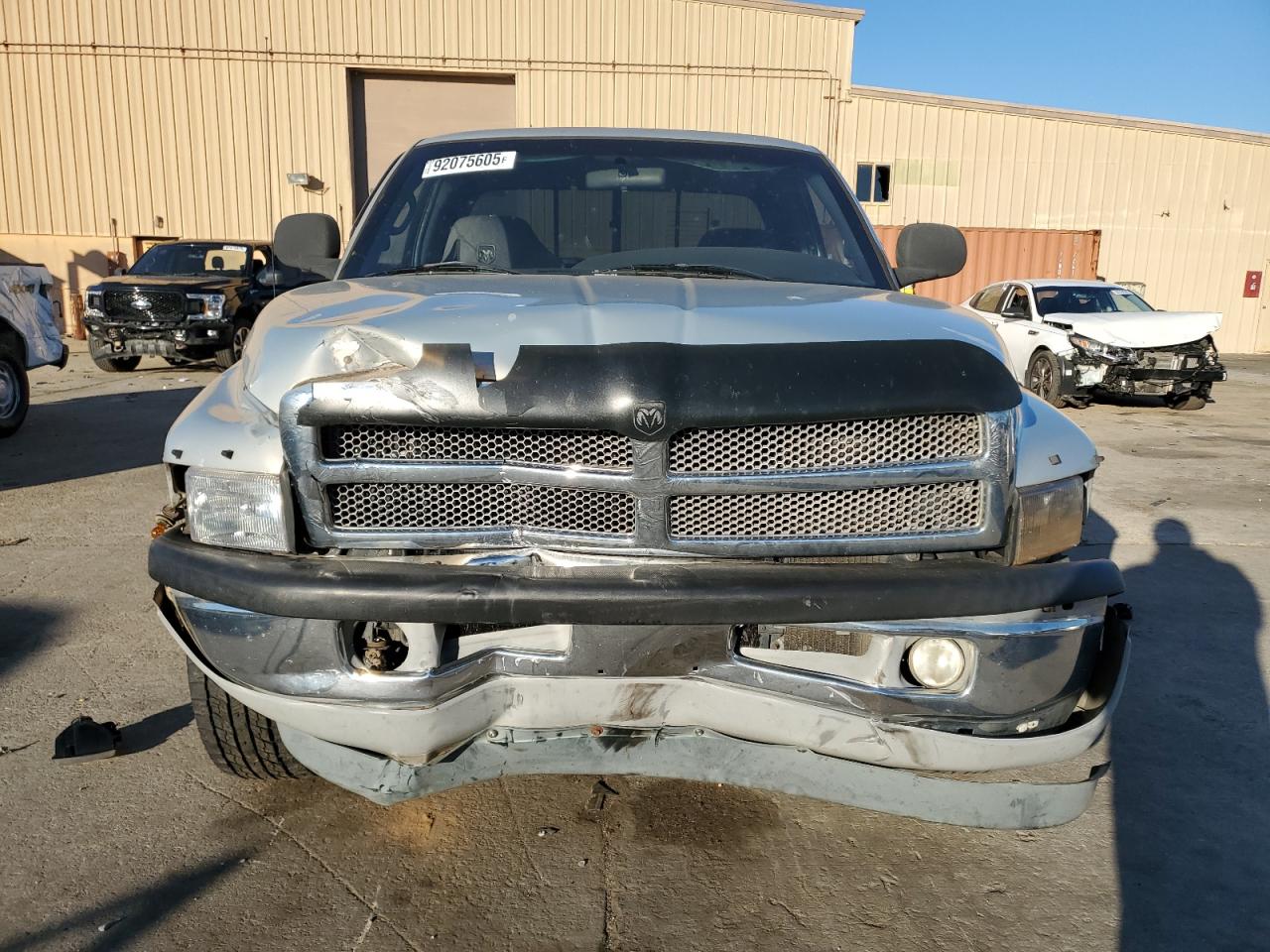 Lot #3290221223 2001 DODGE RAM 2500