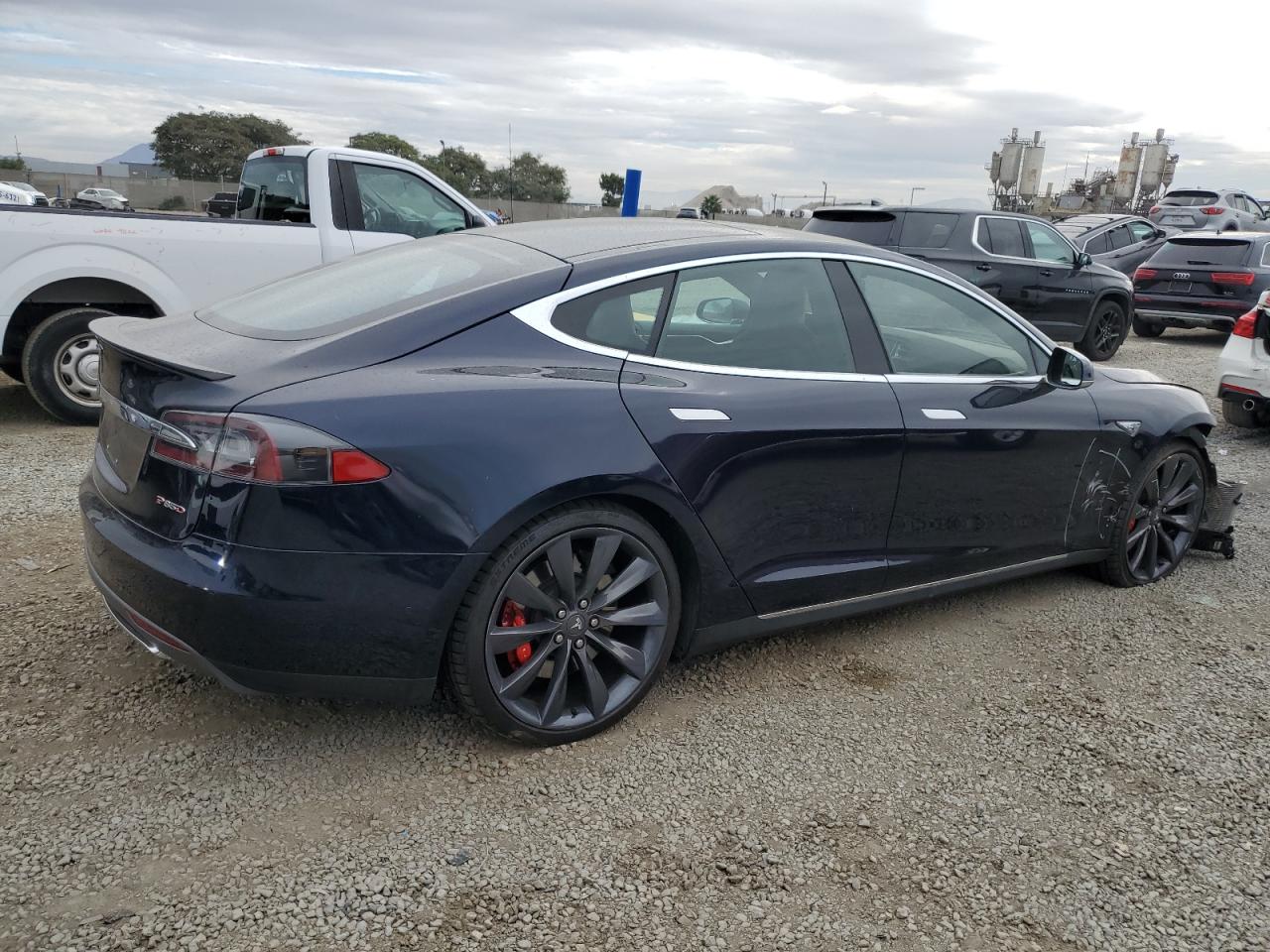 TESLA MODEL S 85D