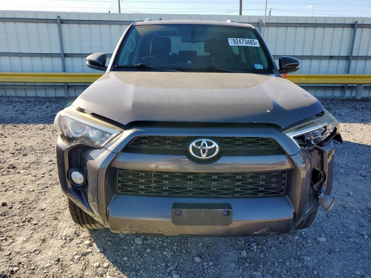 TOYOTA 4RUNNER SR5