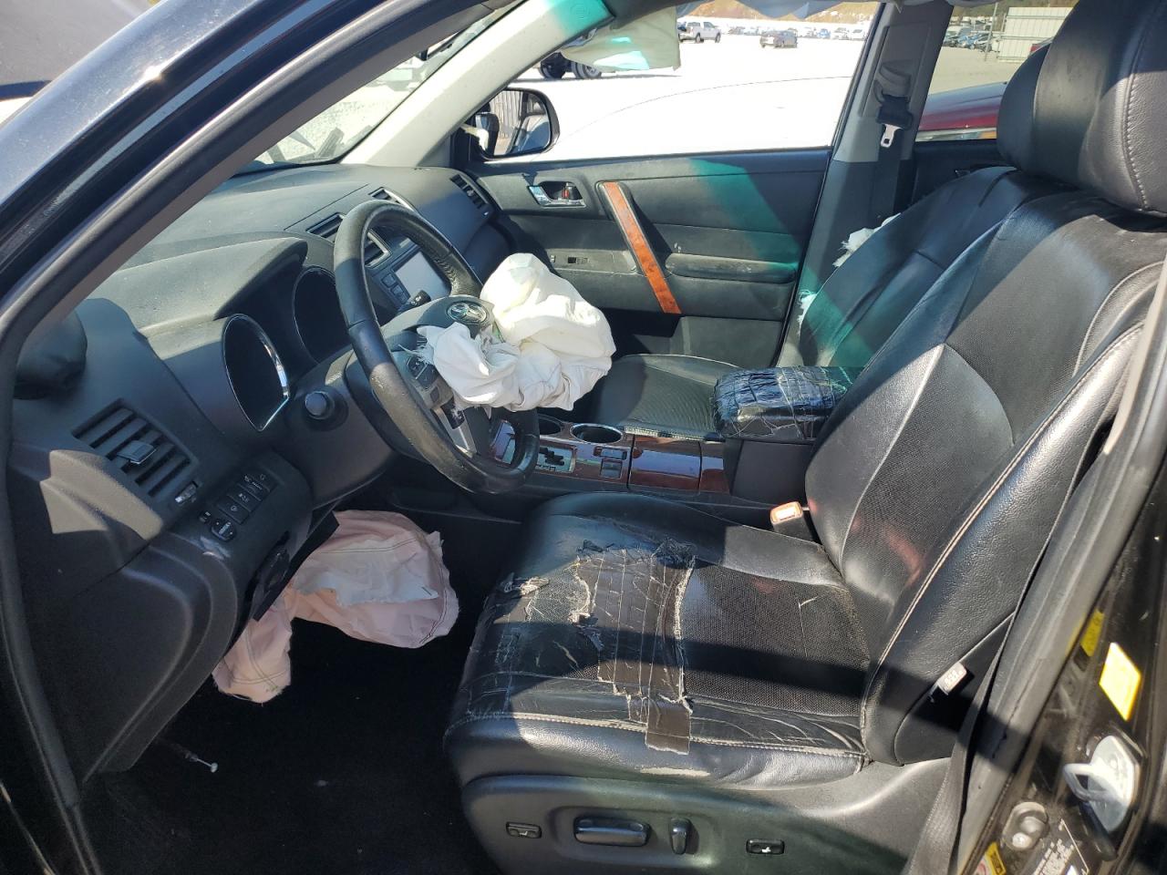 TOYOTA HIGHLANDER LIMITED