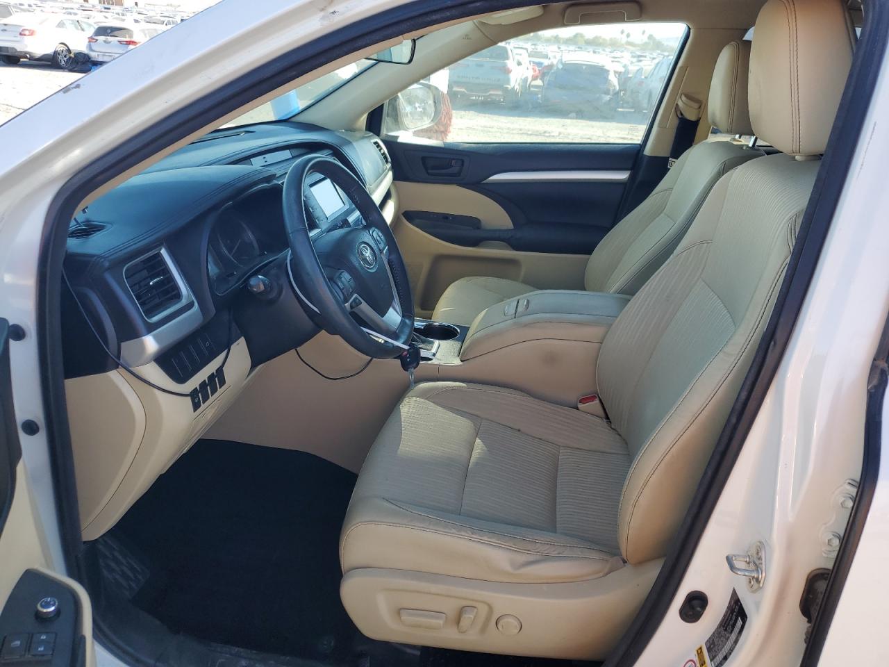 TOYOTA HIGHLANDER LE