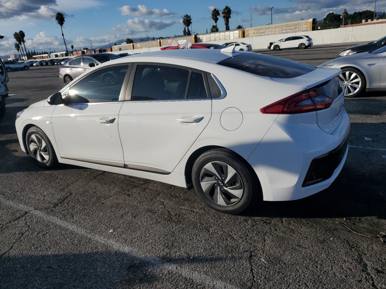 HYUNDAI IONIQ SEL