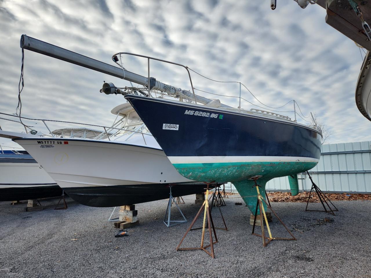 Lot #3290324984 1982 ODAY BOAT ONLY