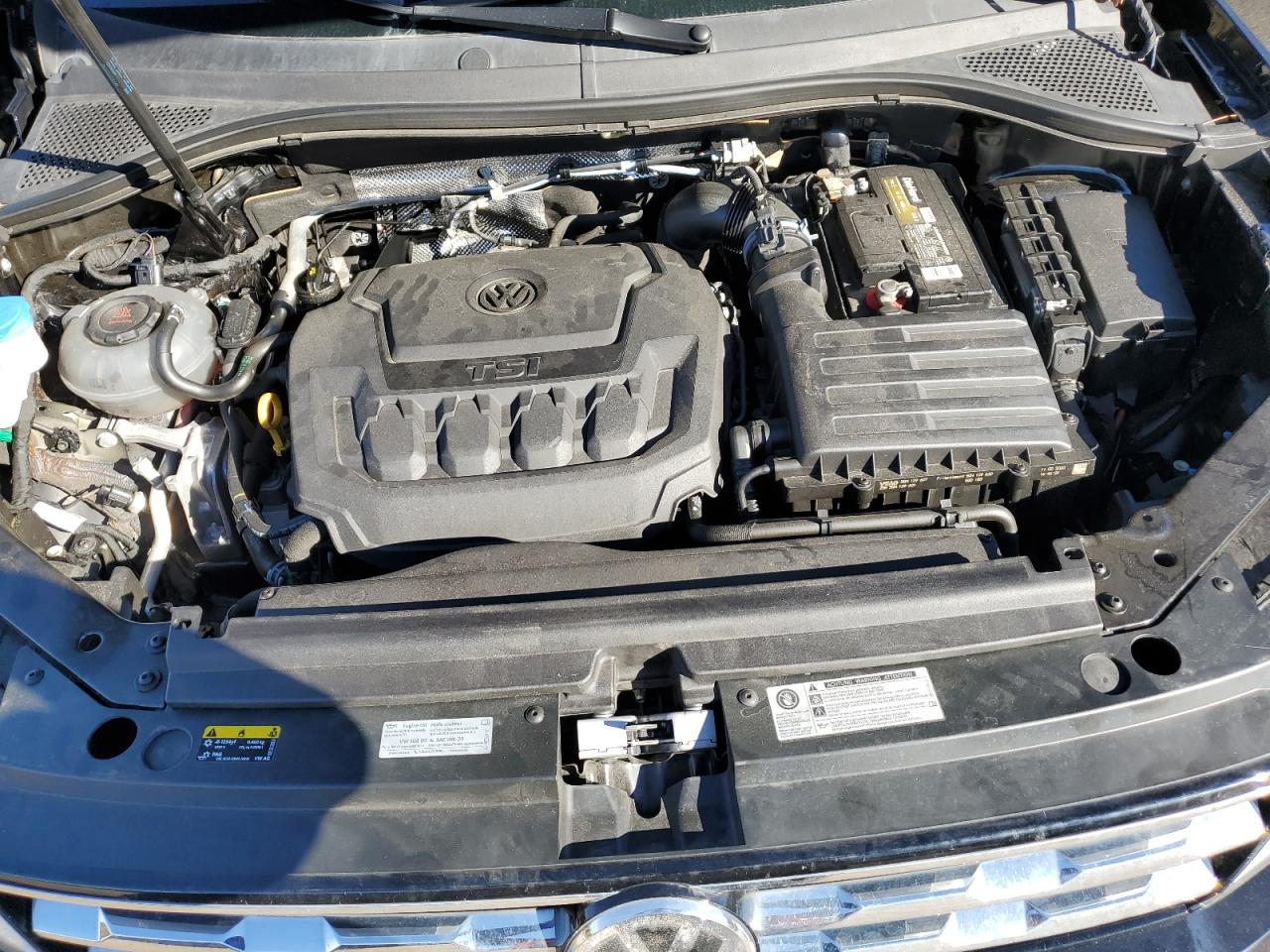 VOLKSWAGEN TIGUAN SE