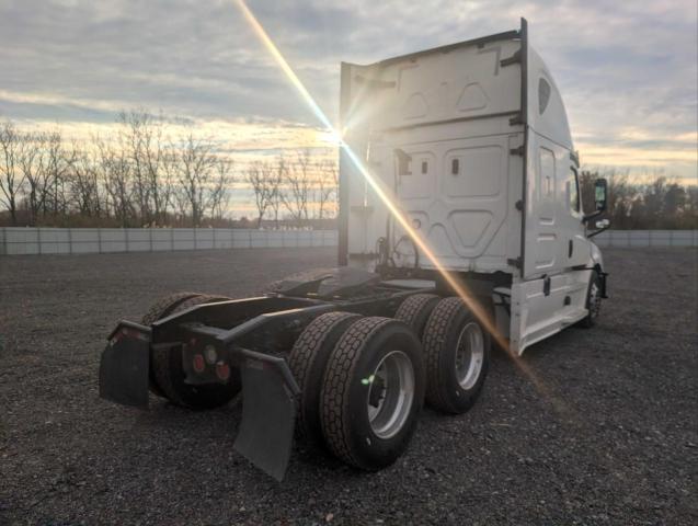 2018 FREIGHTLINER CASCADIA 1 #3291300457