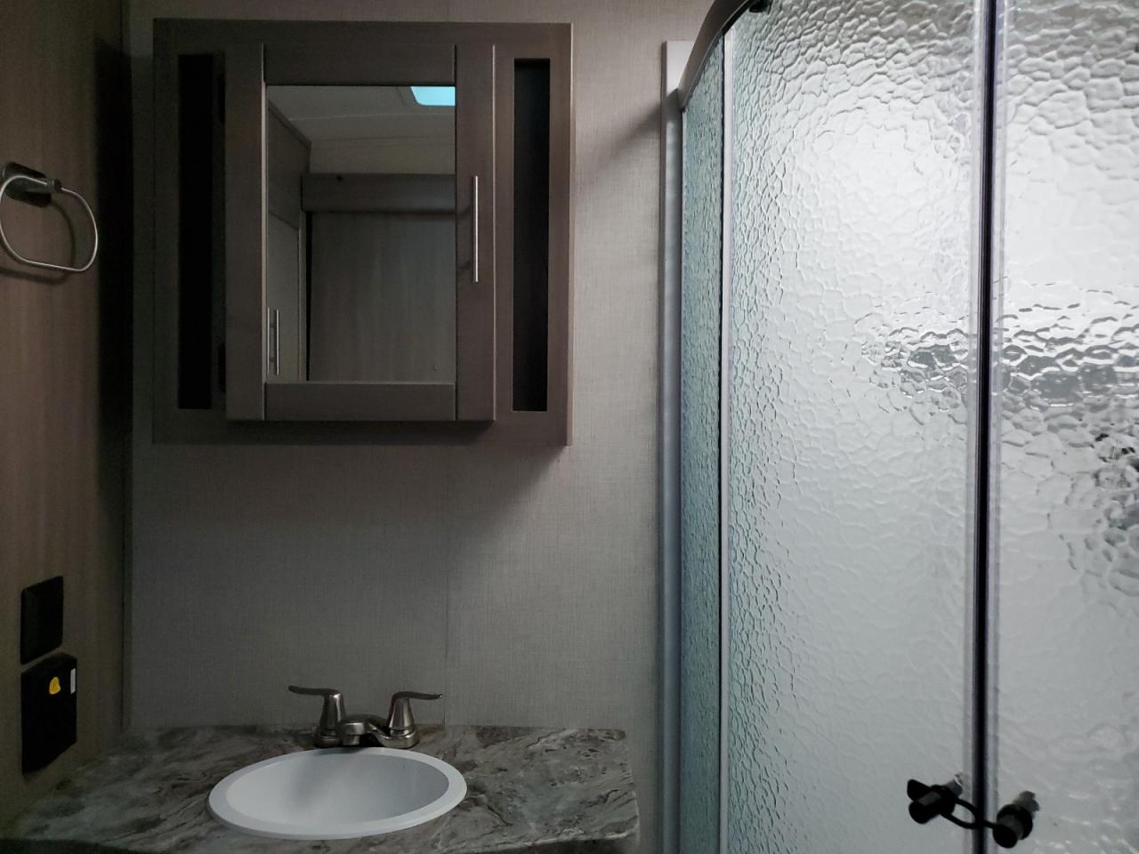 Lot #3287543998 2022 KUTB CROSSROAD SUNSET