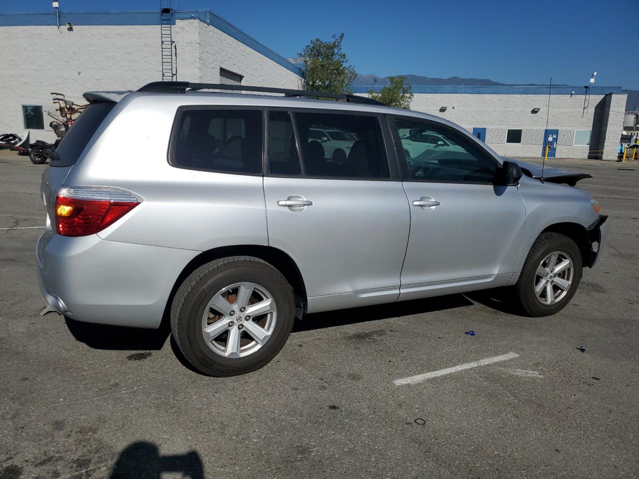 TOYOTA HIGHLANDER