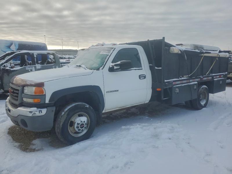 Global Auto Auctions: 2004 GMC NEW SIERRA