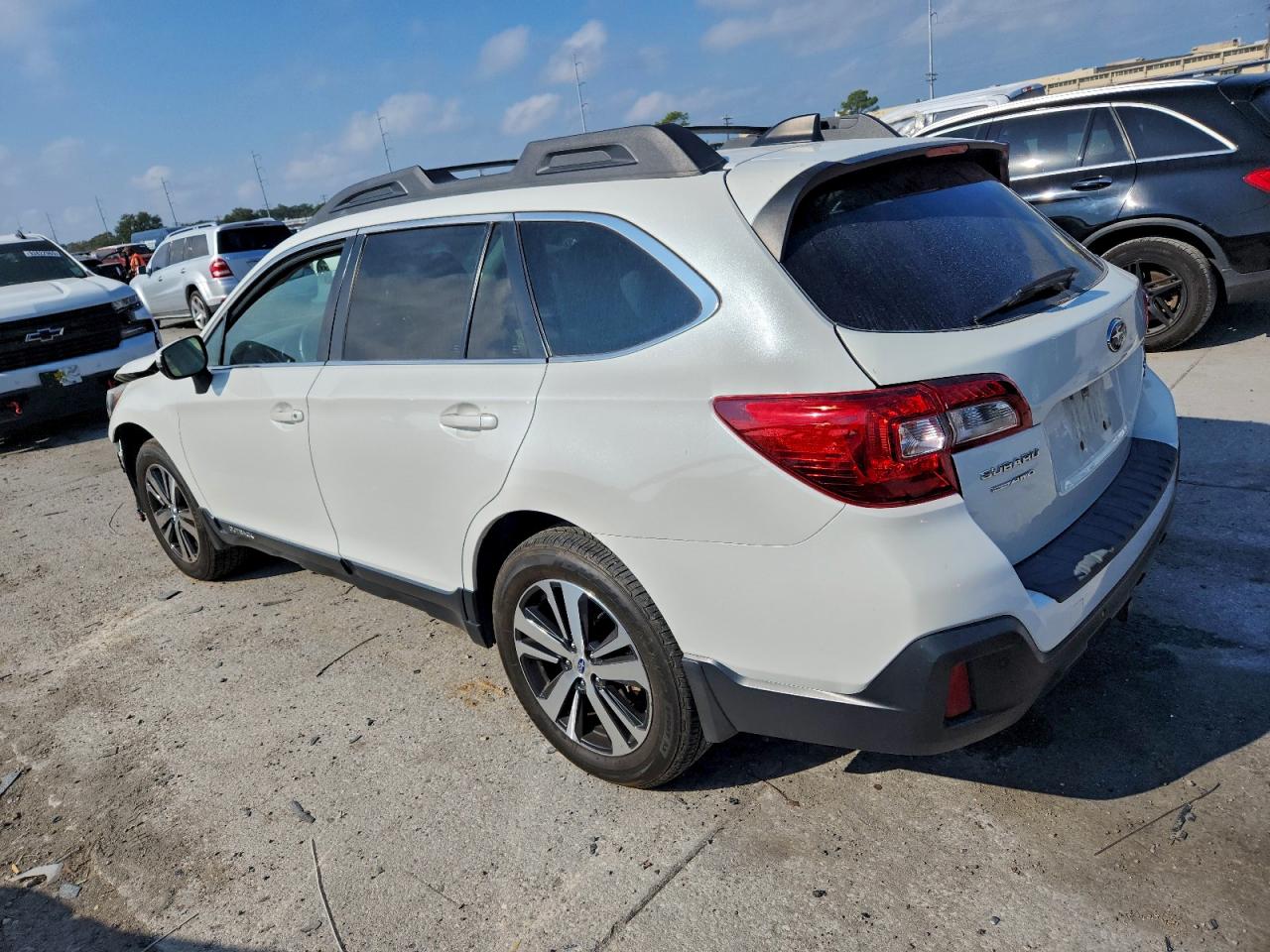 SUBARU OUTBACK 3.6R LIMITED