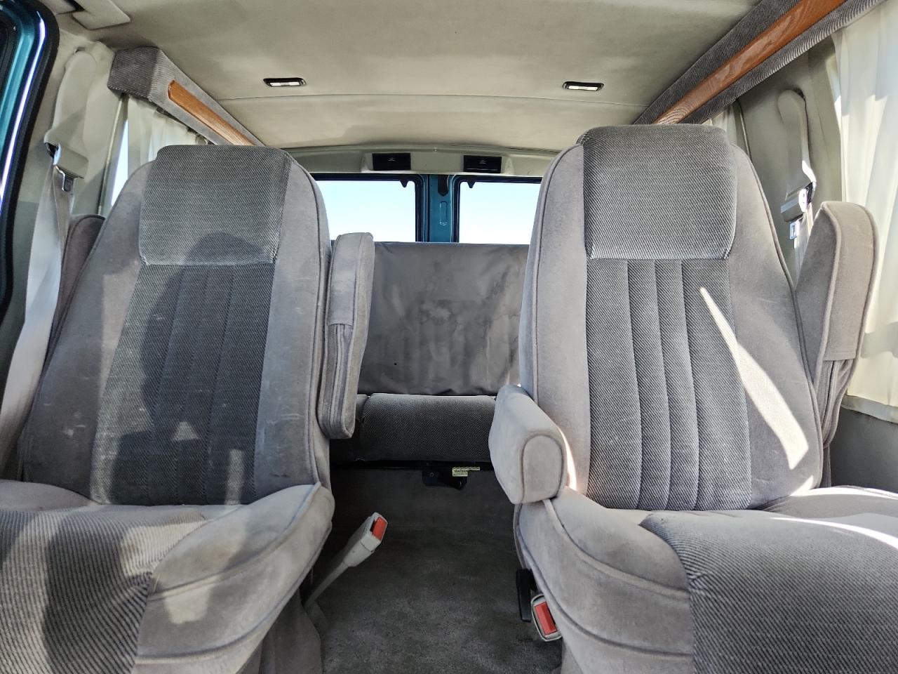 Lot #3284381084 1995 CHEVROLET ASTRO