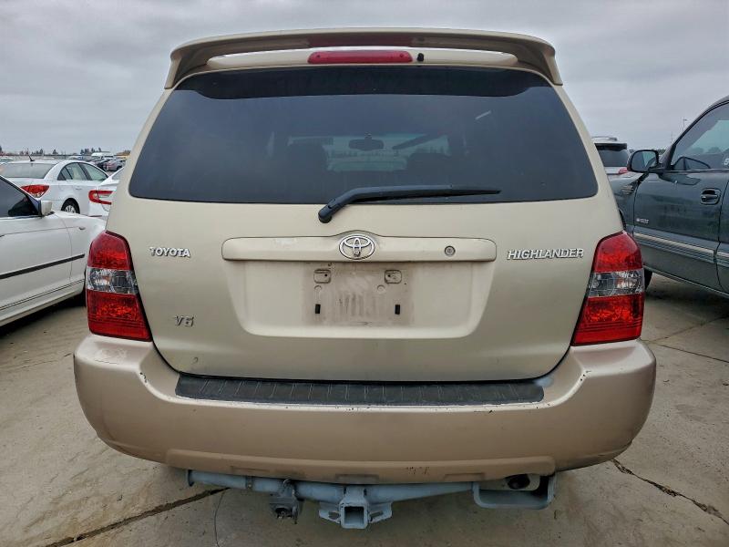 2005 TOYOTA HIGHLANDER #3296883875