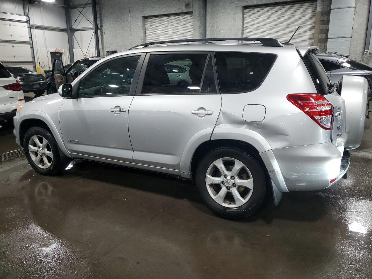 TOYOTA RAV4 LIMITED