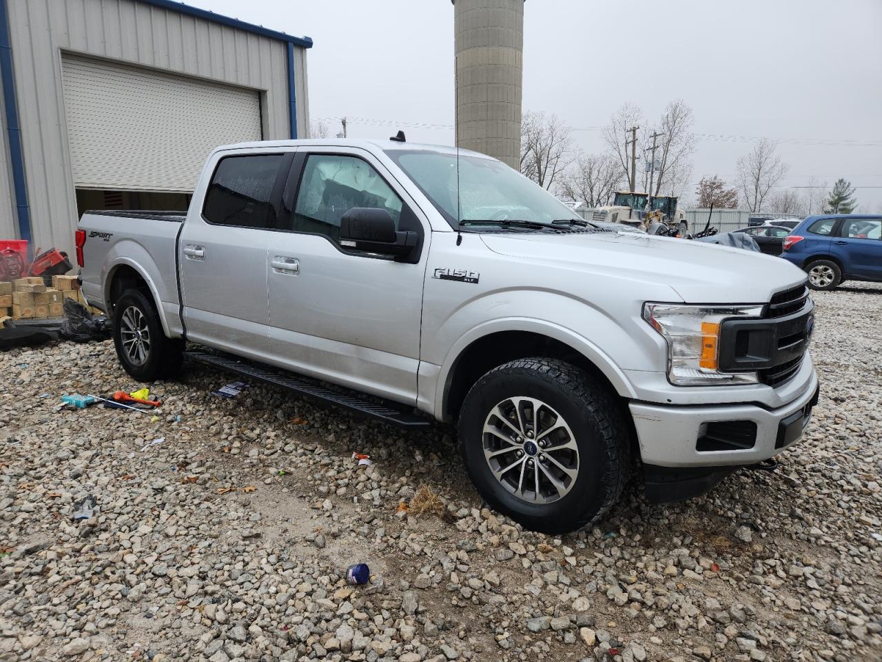 FORD F-150 SUPERCREW