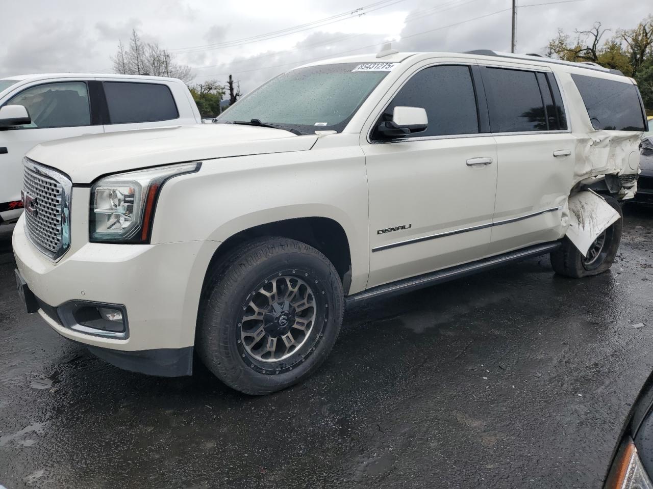 GMC YUKON DENALI