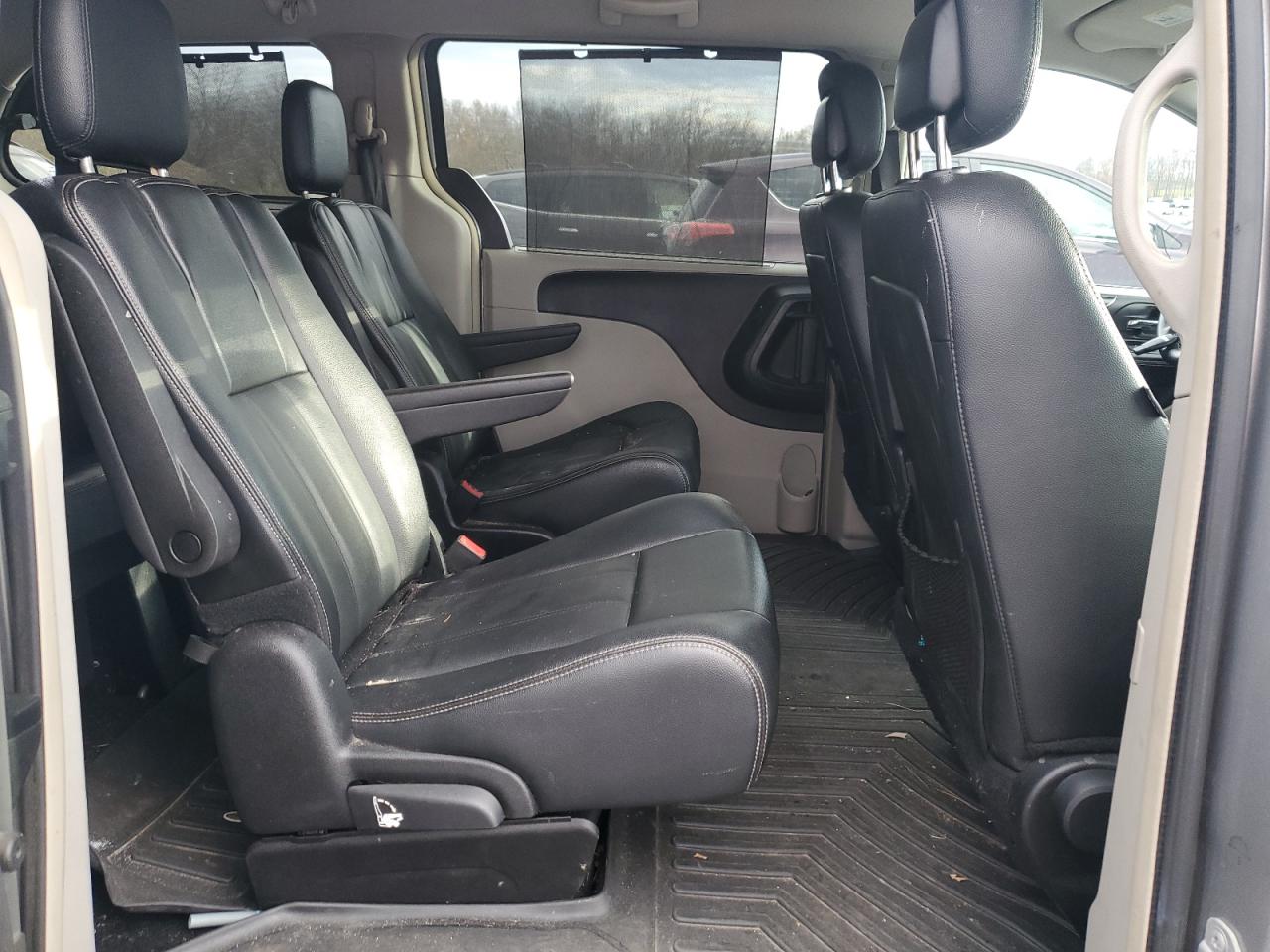 CHRYSLER TOWN & COUNTRY TOURING