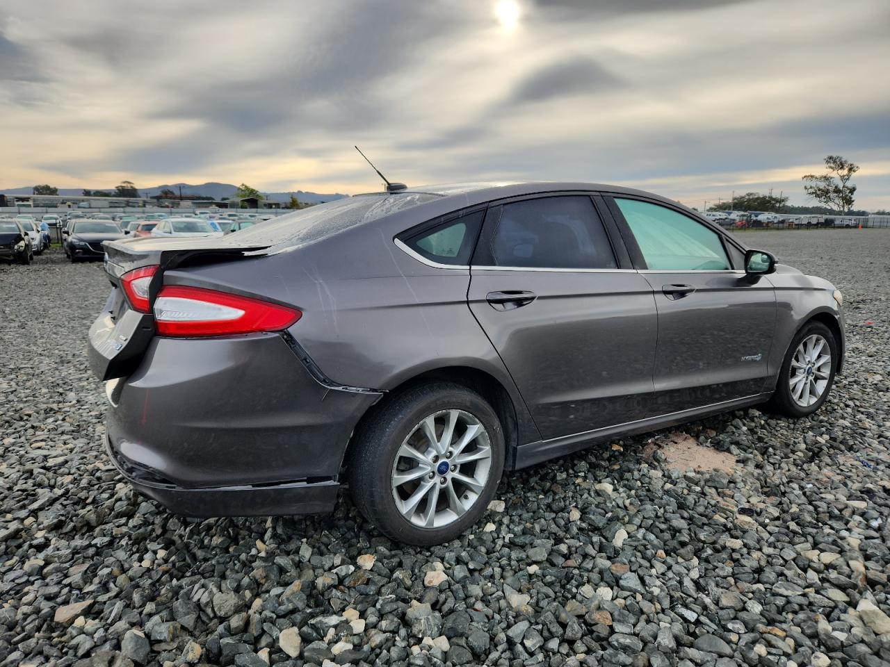 FORD FUSION SE HYBRID