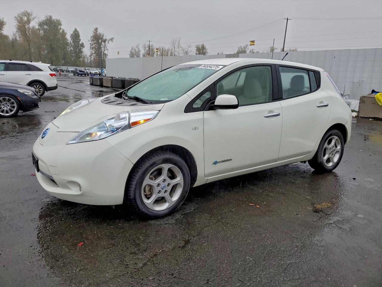 NISSAN LEAF SV