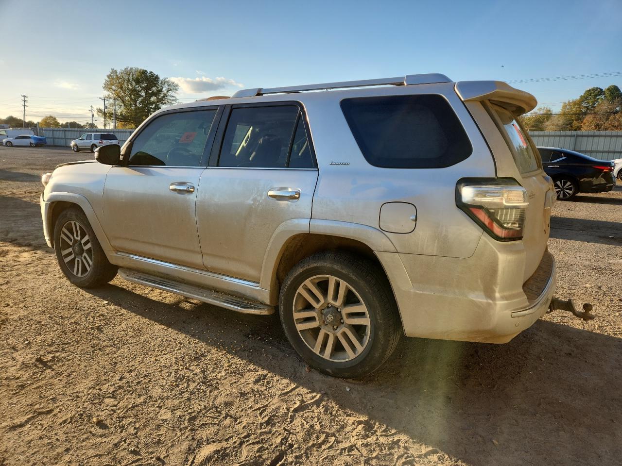 TOYOTA 4RUNNER SR5
