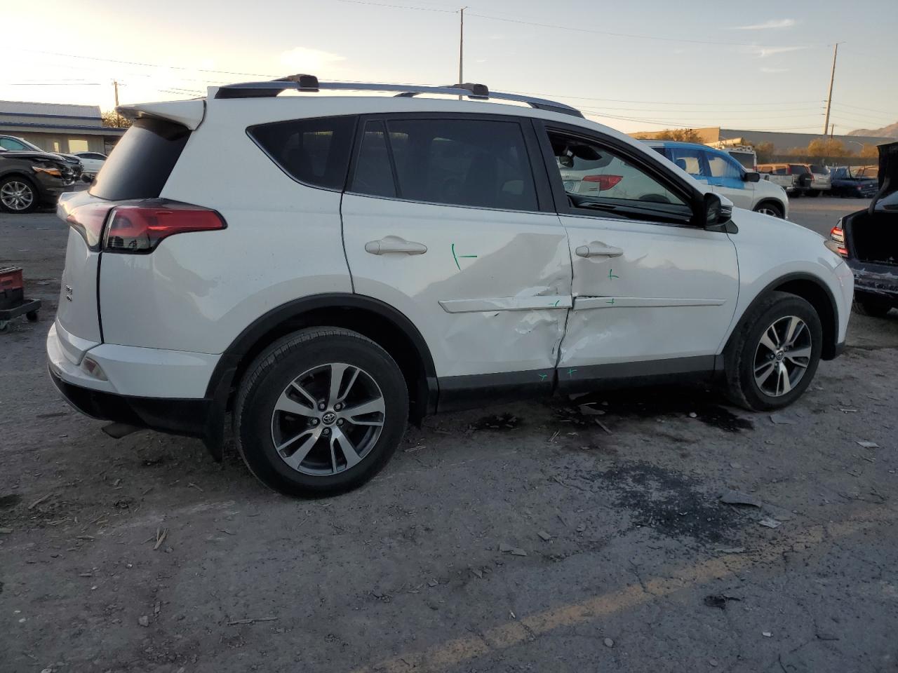 TOYOTA RAV4 ADVENTURE