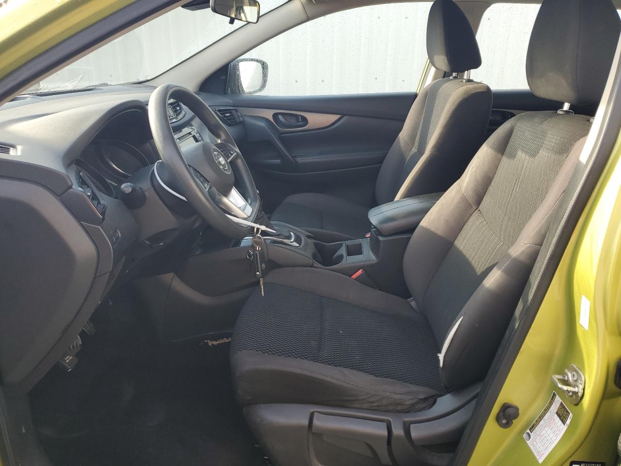 NISSAN ROGUE SPORT S