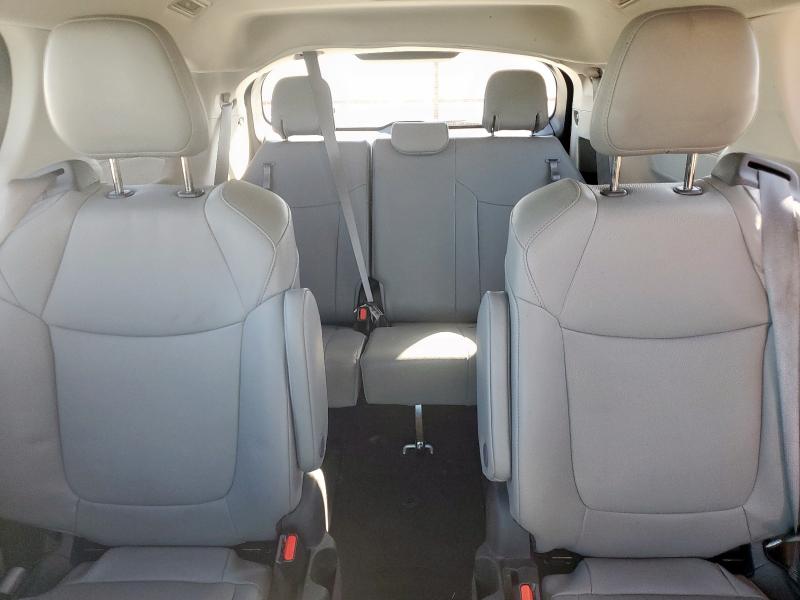 2023 TOYOTA SIENNA XLE #3304890546