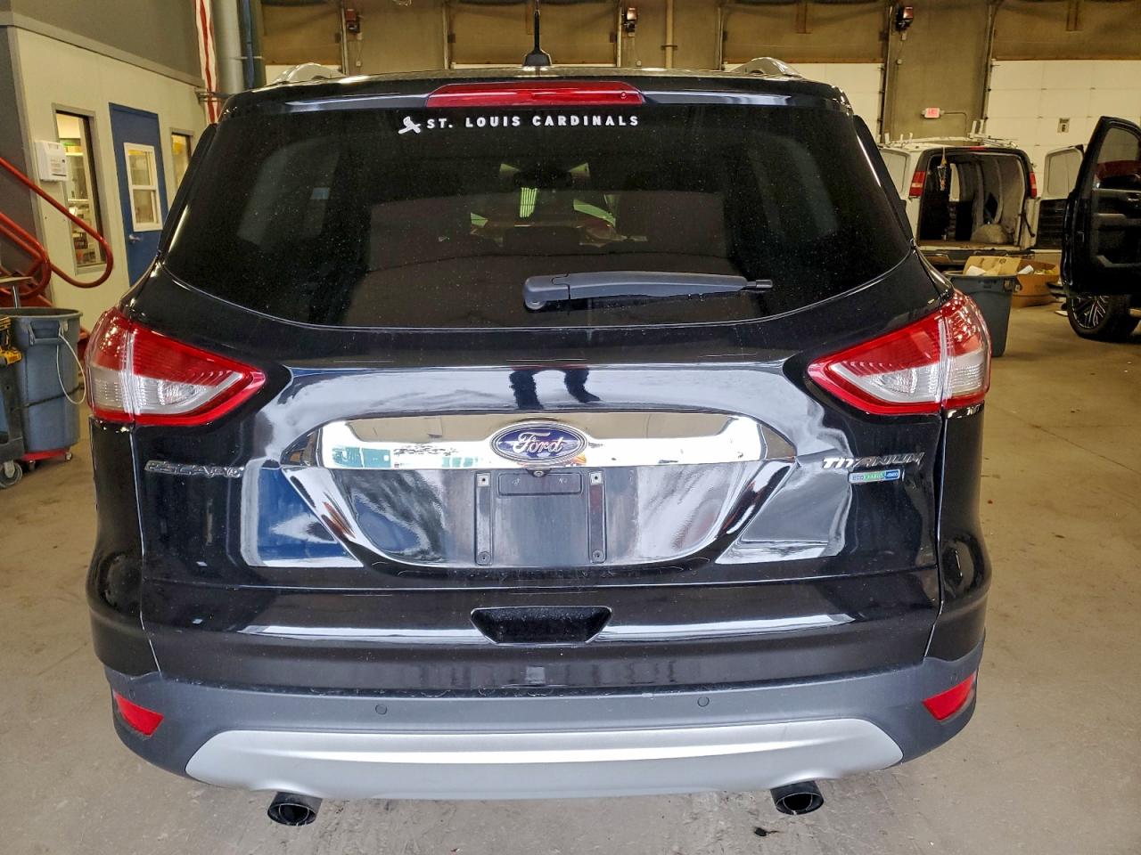 FORD ESCAPE TITANIUM
