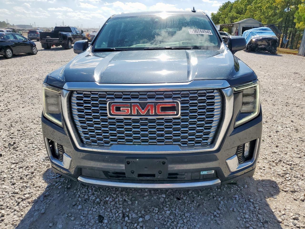 GMC YUKON DENALI