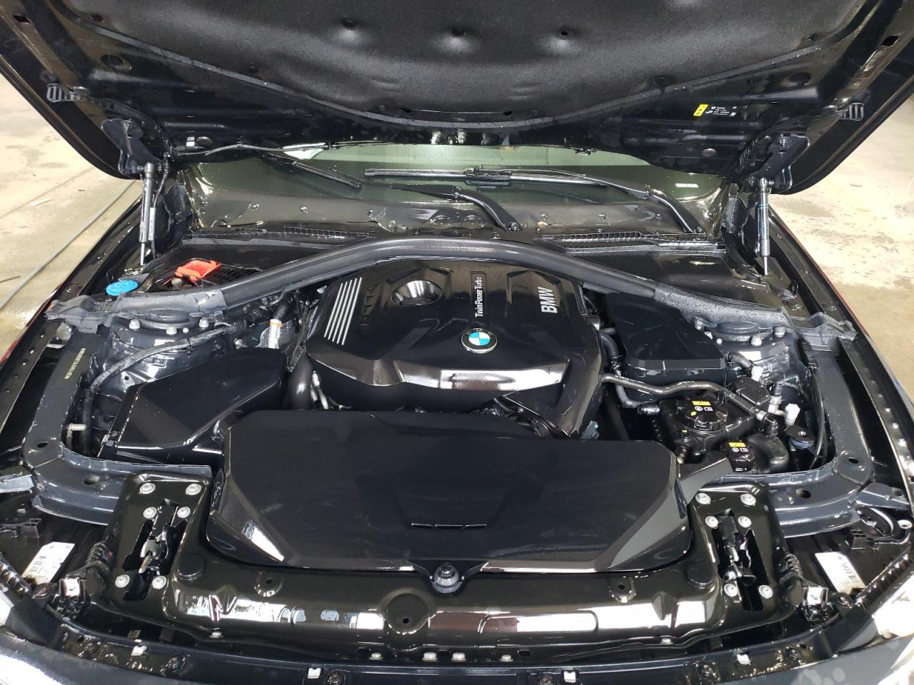 Lot #3308289154 2018 BMW 330 XI