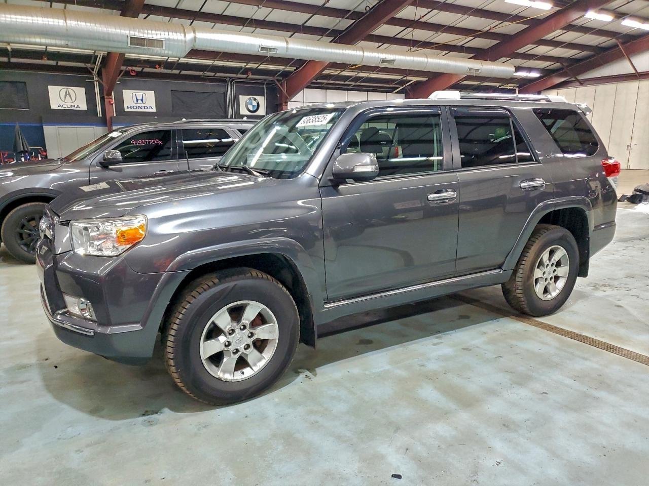 TOYOTA 4RUNNER SR5