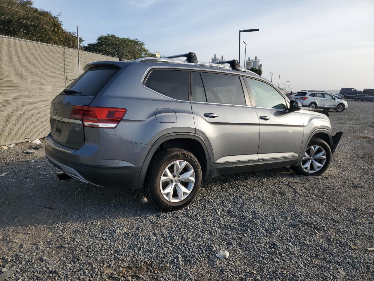 VOLKSWAGEN ATLAS SE