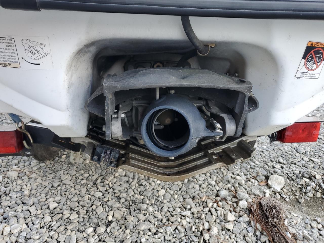 Lot #3302706046 2001 YAMAHA WAVERUNNER