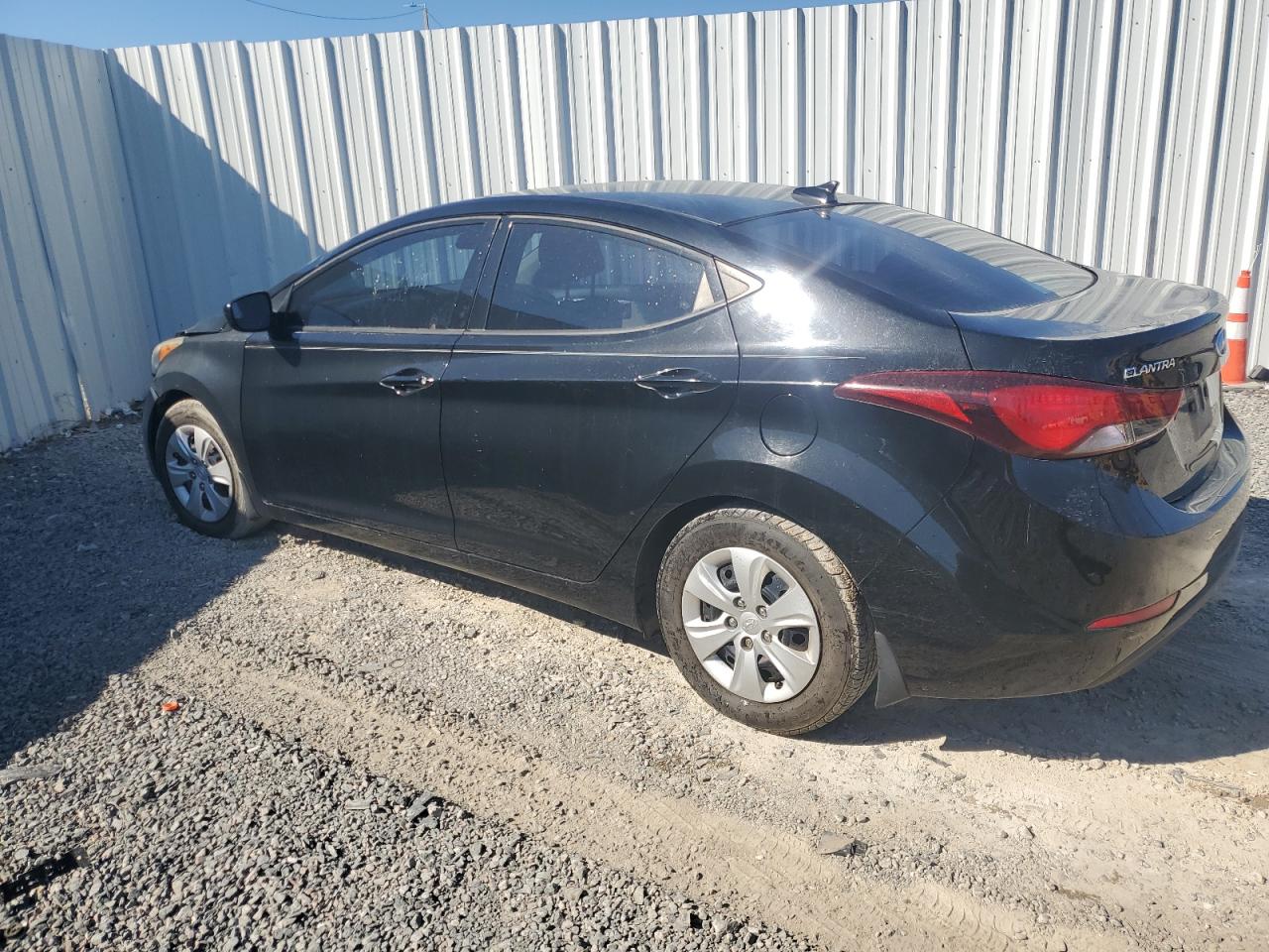 Lot #3312114106 2016 HYUNDAI ELANTRA SE