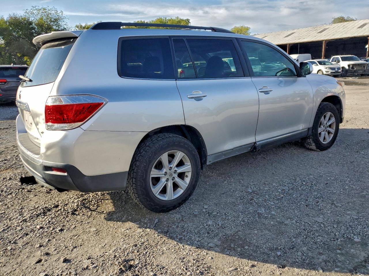 Lot #3303628933 2012 TOYOTA HIGHLANDER
