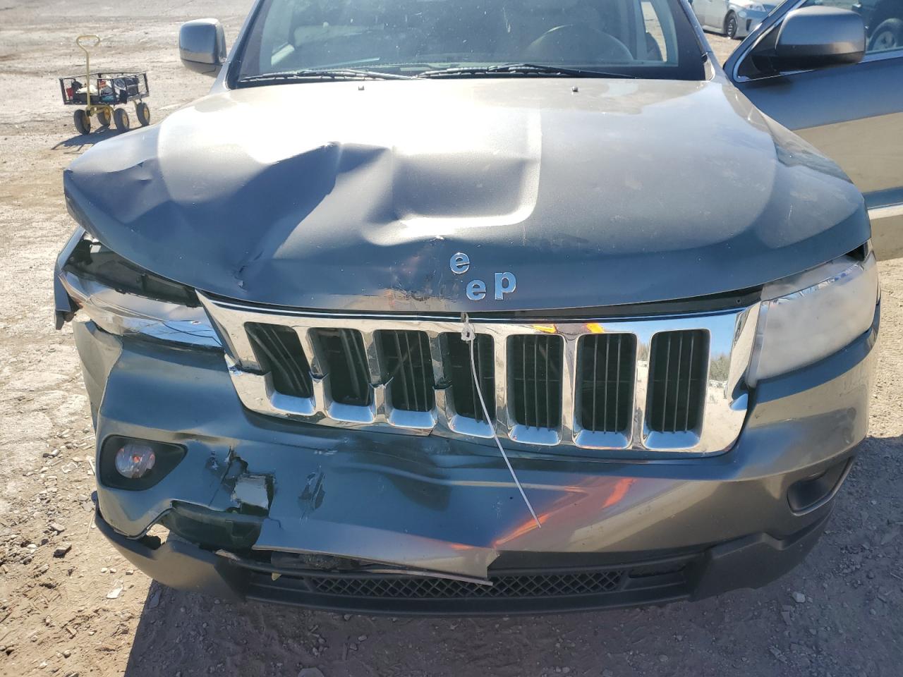 JEEP GRAND CHEROKEE LAREDO