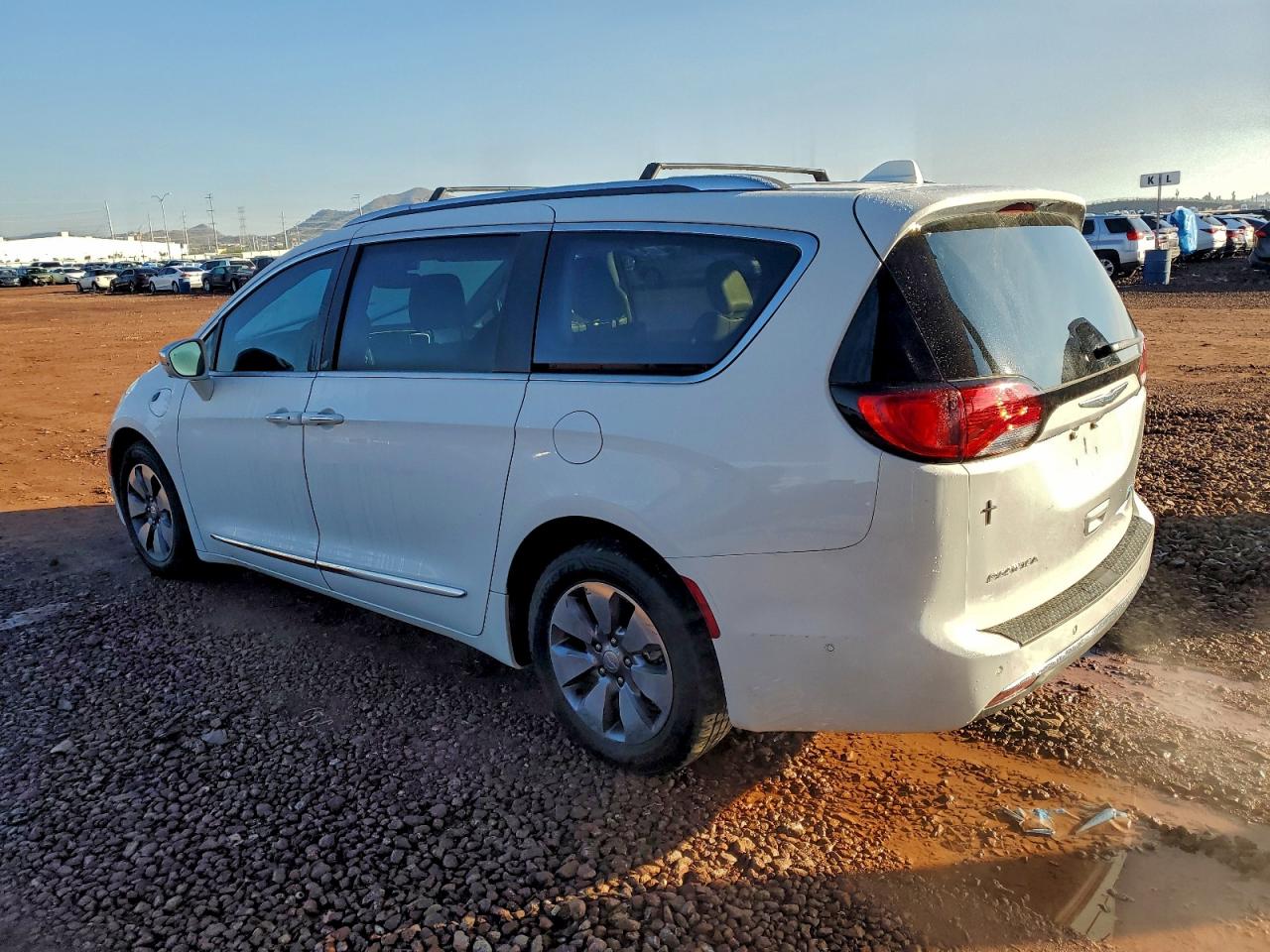CHRYSLER PACIFICA HYBRID LIMITED