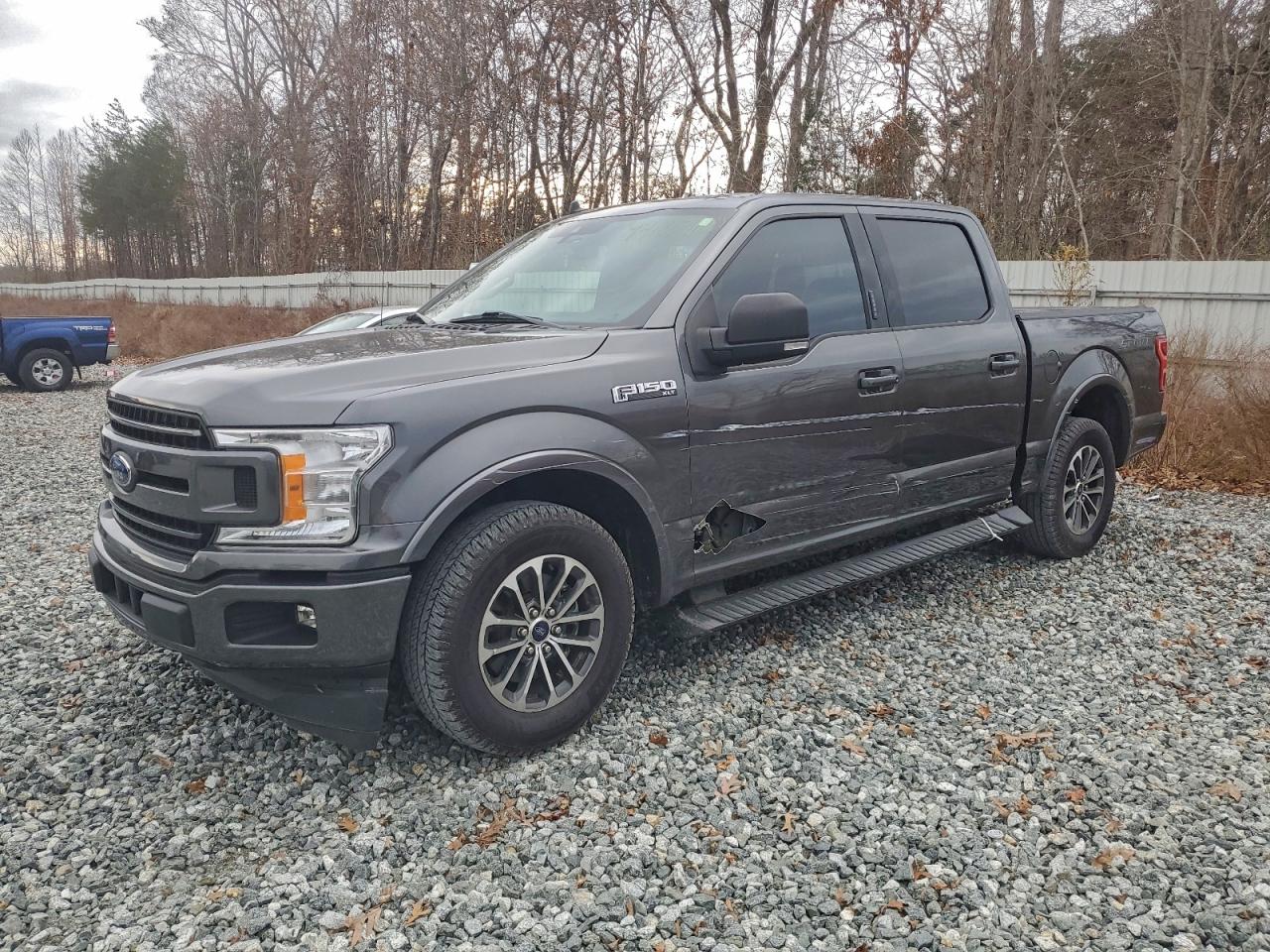 FORD F-150 SUPERCREW
