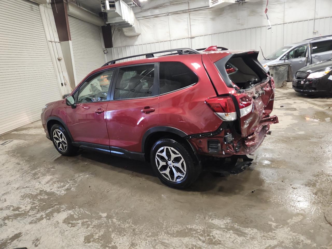 SUBARU FORESTER PREMIUM