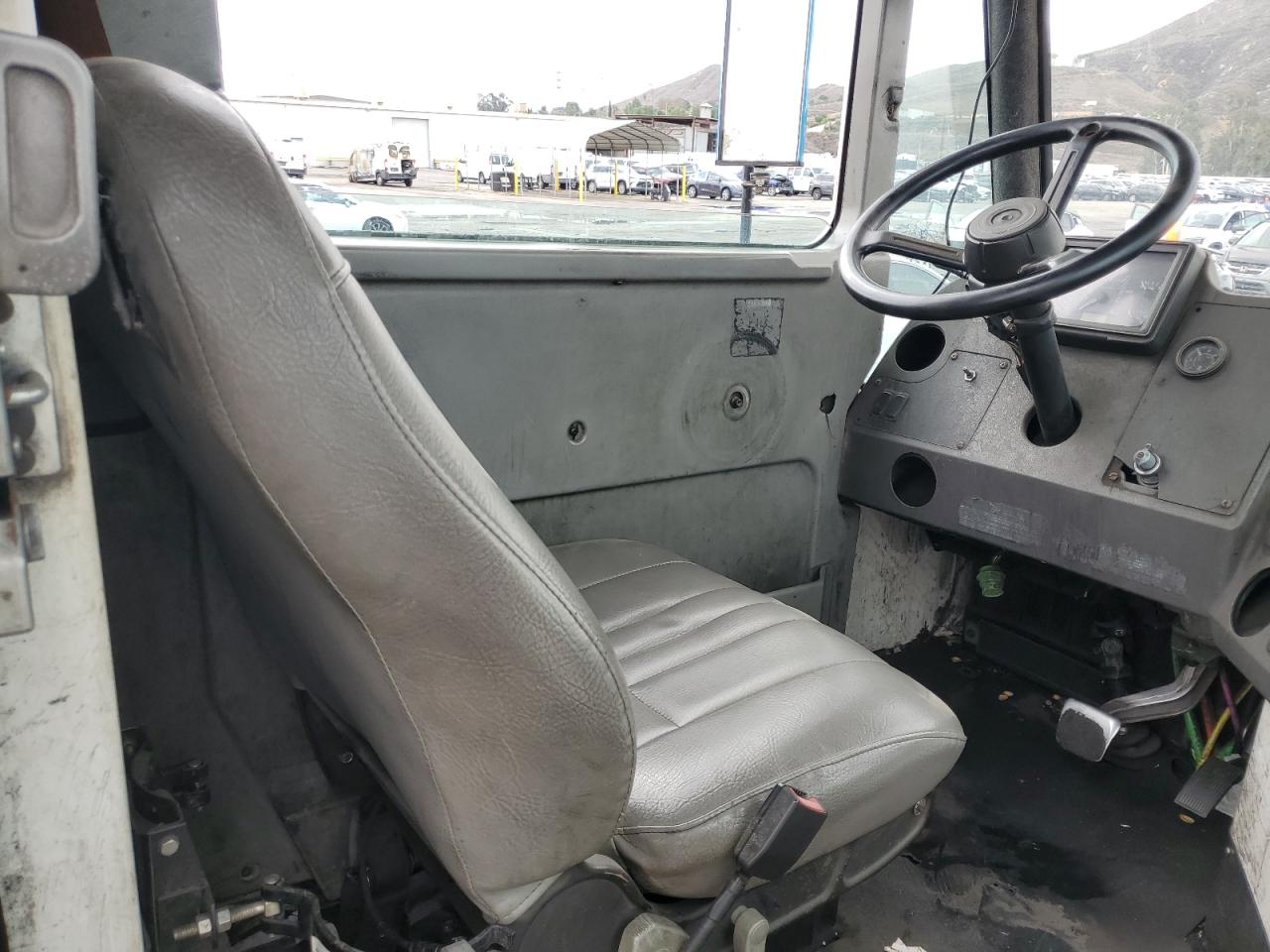 Lot #3290179243 2016 KALMAR OTTOWA4X2