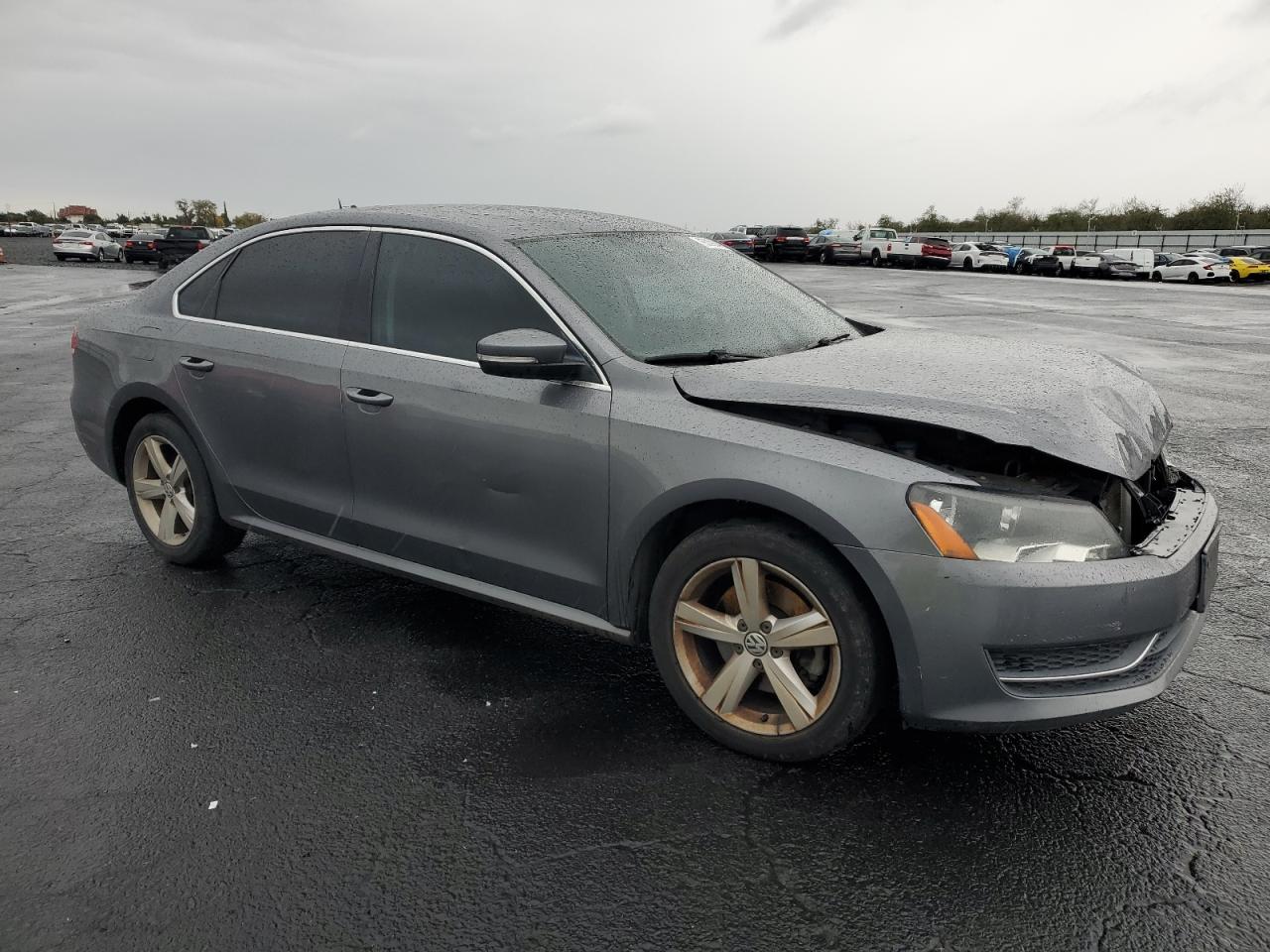 VOLKSWAGEN PASSAT SE