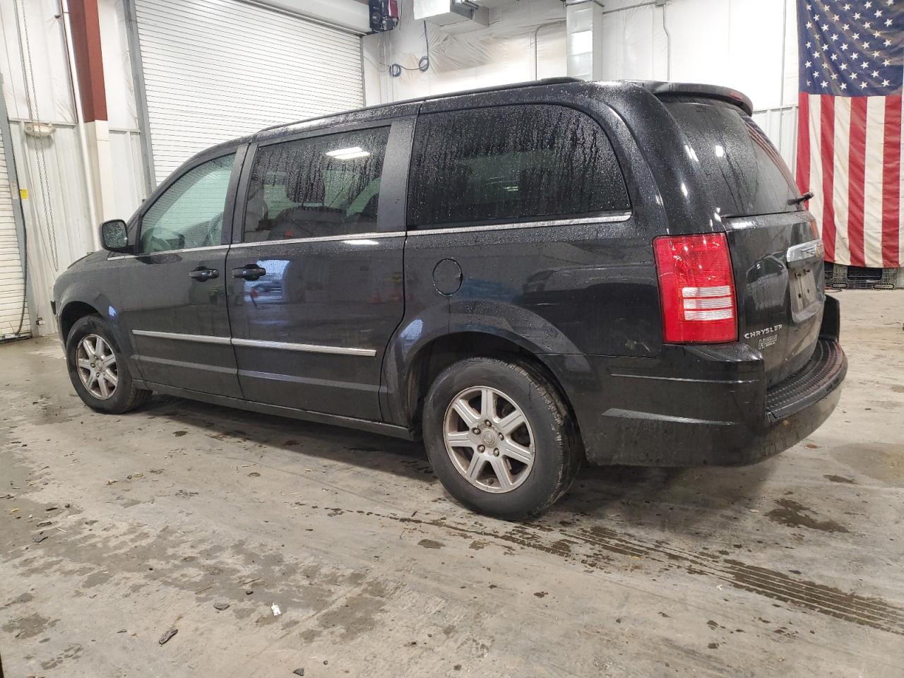 CHRYSLER TOWN & COUNTRY TOURING