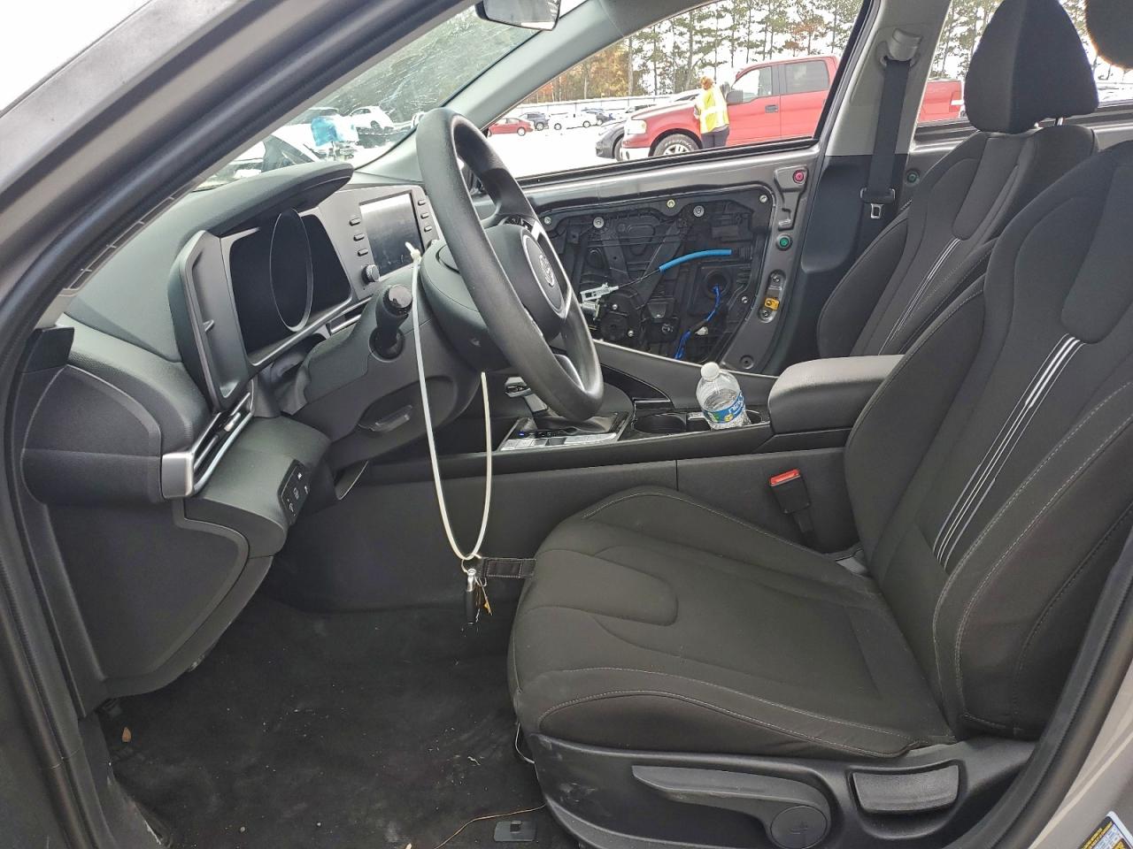 HYUNDAI ELANTRA BLUE