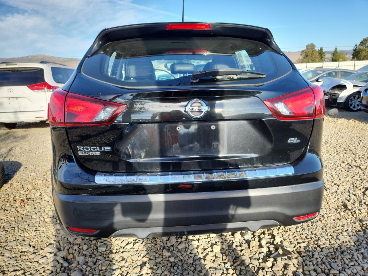 NISSAN ROGUE SPORT S