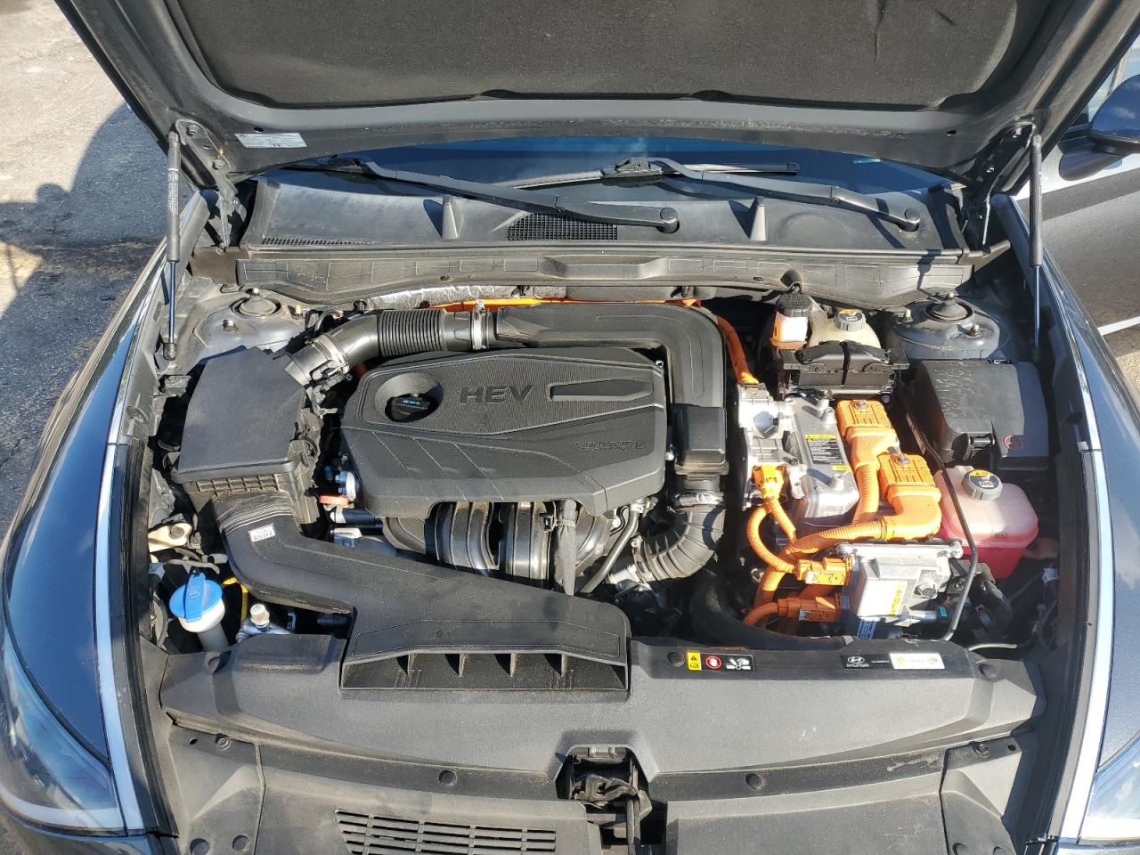 HYUNDAI SONATA HYBRID