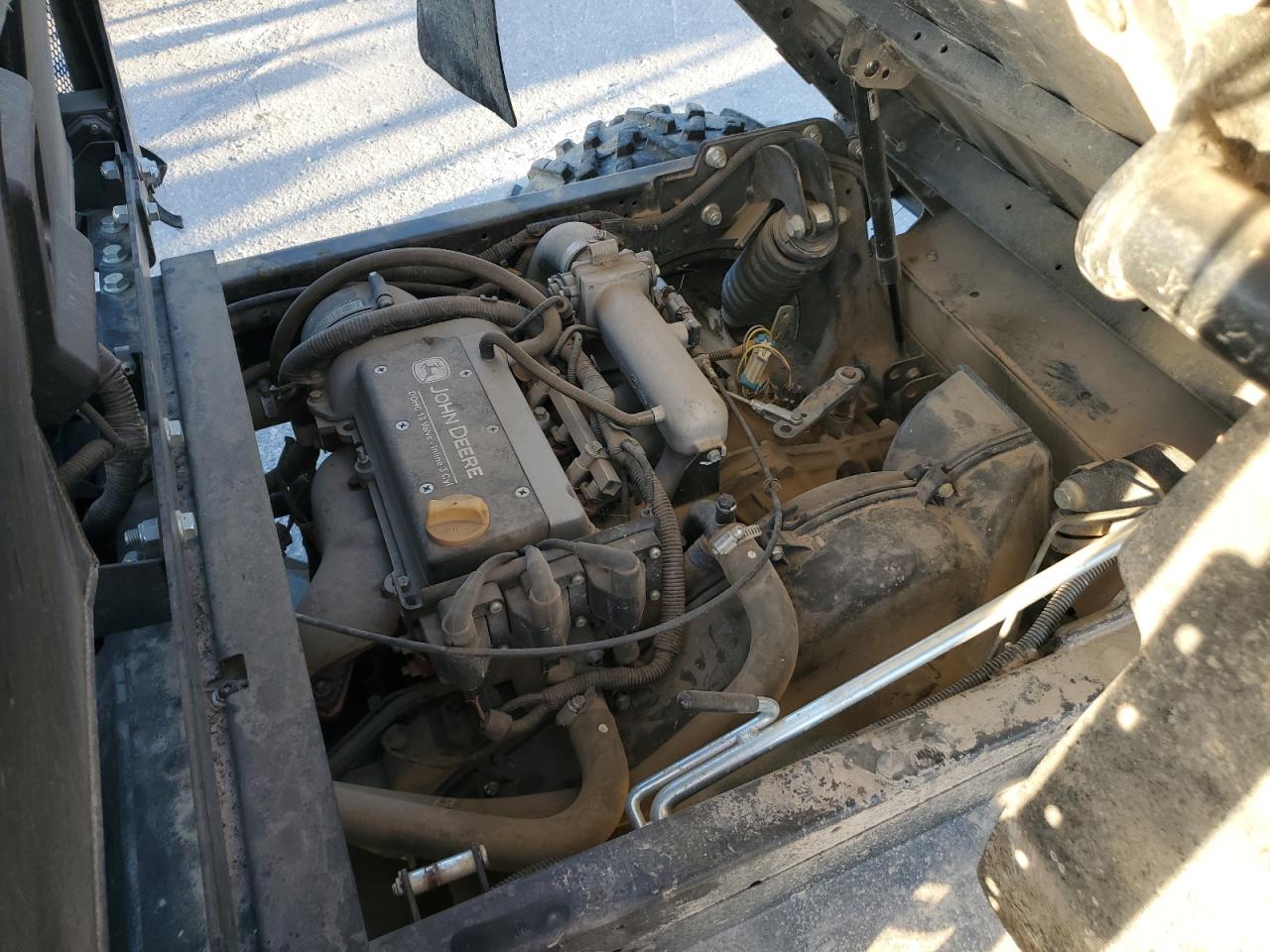 Lot #3292356266 2017 JOHN DEERE 825I