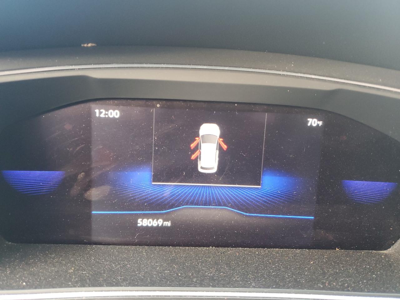 VOLKSWAGEN TIGUAN SE