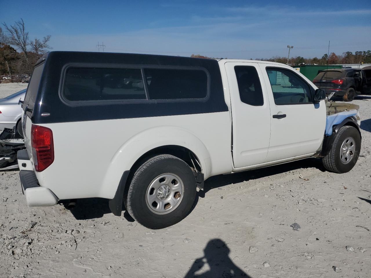 NISSAN FRONTIER S