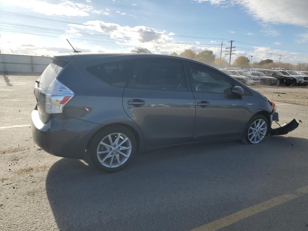 TOYOTA PRIUS V