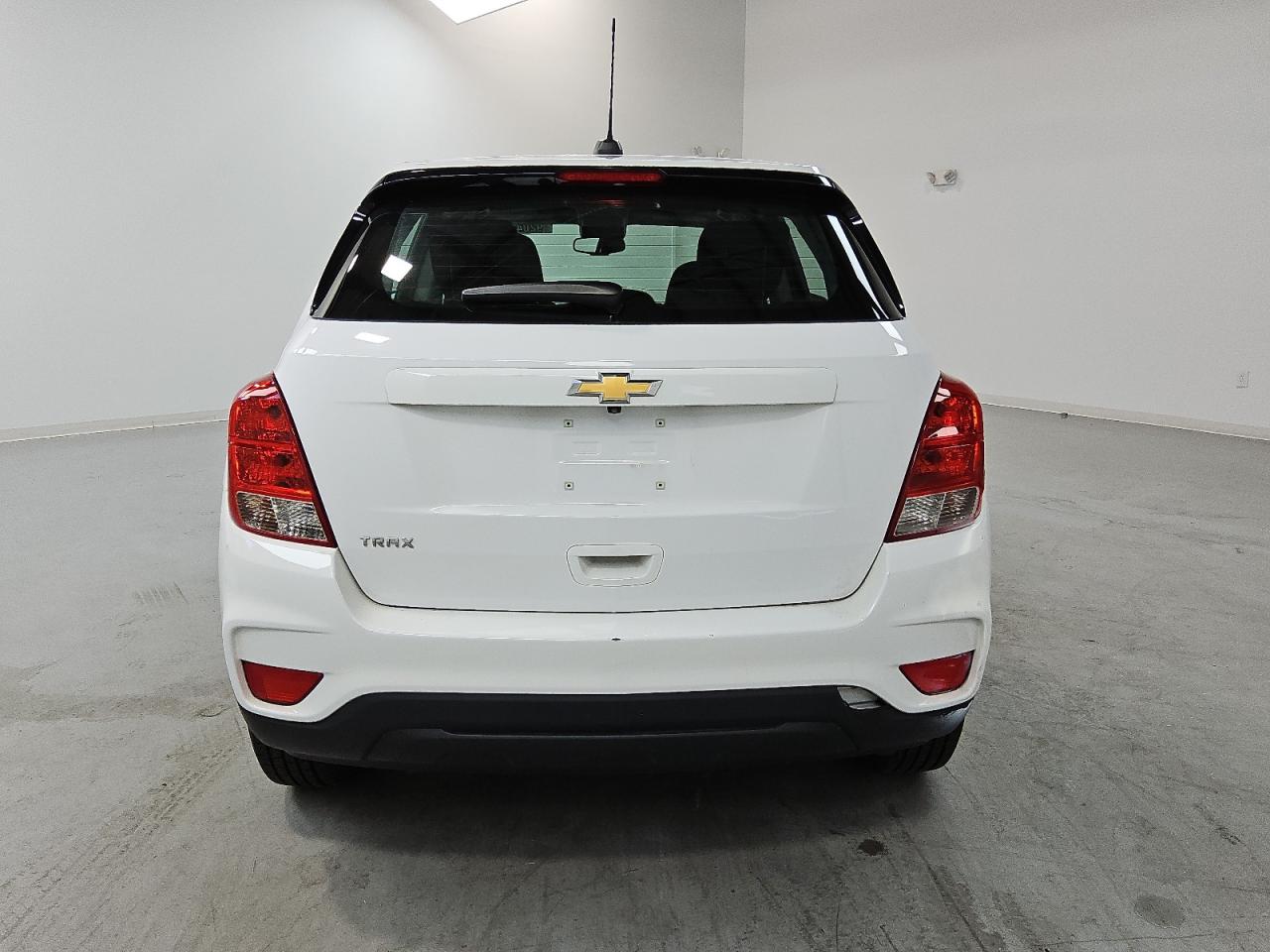 Lot #3293324432 2021 CHEVROLET TRAX LS